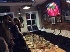 шаржист на корпоративе компании 