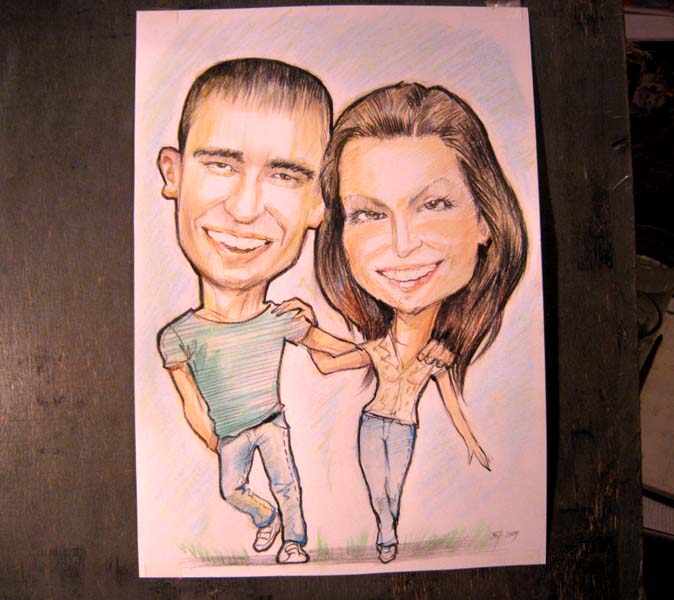 Композиция двух улыбающихся влюбленных